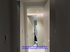 Алюминиевая дверь того же цвета